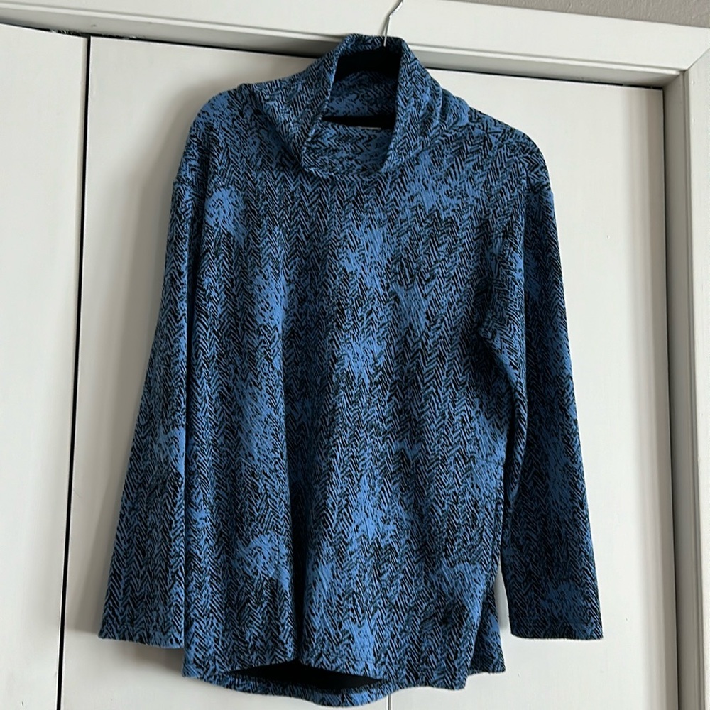 Nice & Zoe Long Sleeved Top